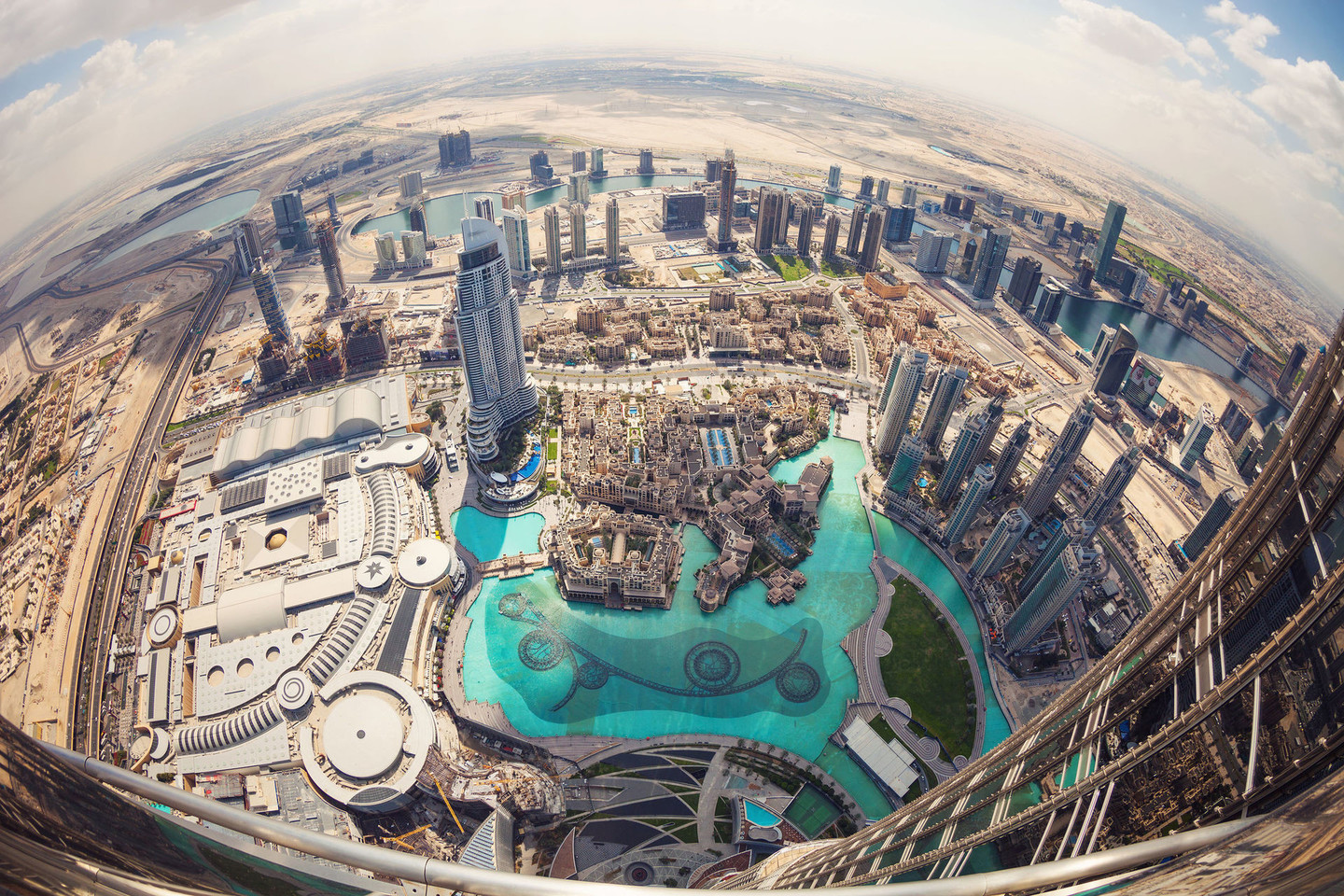 Pernai vienos nakties lankytojai Dubajuje išleido išties didžiulę sumą – net 31,3 mlrd. dolerių.<br>123rf nuotr.