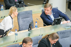 Ramūno Karbauskio nesėkmė: internetas ūžia, o „valstiečiai“ slidinėja