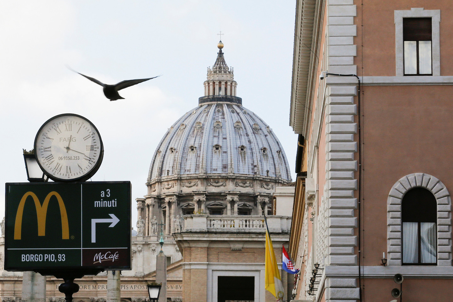 Šiemet Vatikane atsidarė „McDonald's“.<br>„Reuters“/“Scanpix“ nuotr.
