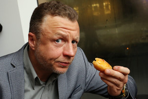 Kepyklėlės atidaryme Gediminas Juodeika prisipažino, kuo malšina žiemišką liūdesį