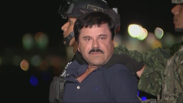 Istorinė ekstradicija: JAV perduotas narkomafijos bosas „El Chapo“
