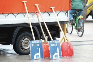 Pamatę, iš ko padaryti kiemsargių kastuvai, vilniečiai negalėjo patikėti