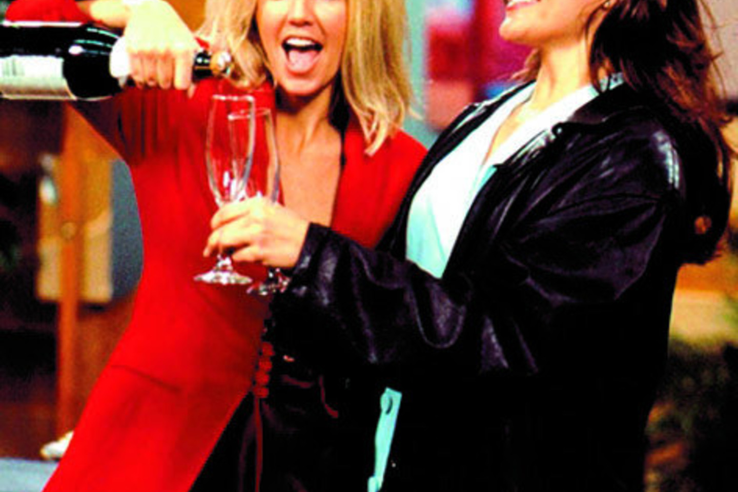 H.Locklear (kairėje) ir Kristin Davis seriale „Melrouzas“.