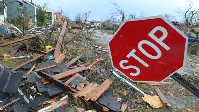 Misisipės valstijoje tornadas pražudė 4 žmones, laukiama dar prastesnių orų