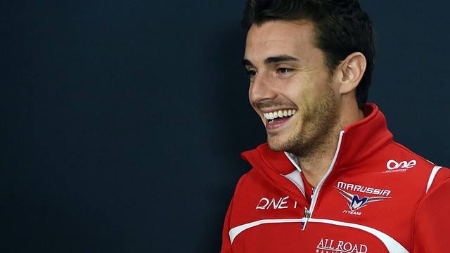 Nicoje pagerbtas tragiškai žuvęs lenktynininkas Jules'is Bianchi 