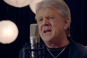 Legendinį dainininką parklupdė liga: simptomus pastebėti sunku