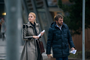 Tautinius kostiumus norėjusi siūti Greta Kildišienė vilki Juozo Statkevičiaus paltą