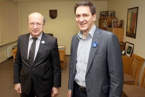 Gretos Kildišienės skandalo išgąsdinti politikai puolė skaidrėti