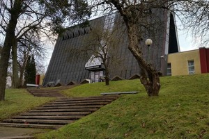 Klaipėdiečiai gula kryžiumi prieš krematoriumą: bijo ne tik mirusiųjų