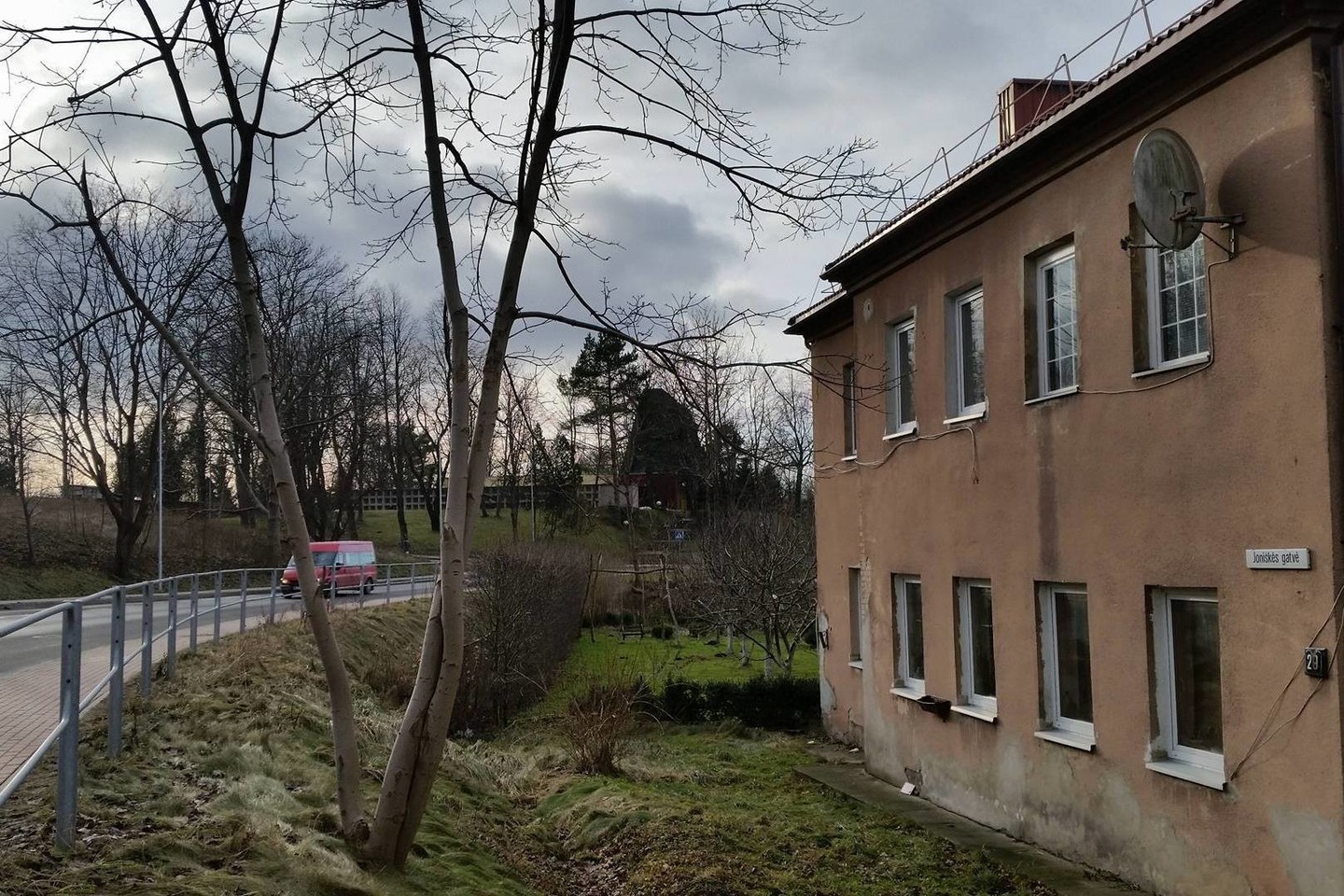 Klaipėdos mero Vytauto Grubliausko teigimu, namų, arčiau nei 200 metrų atstumu nuo planuojamo statyti krematoriumo, Paupių rajone yra keletas.<br>Lrytas.lt nuotr.