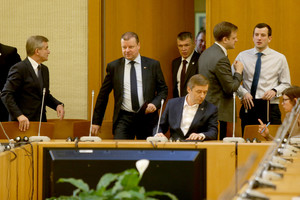 Po Ramūno Karbauskio žodžių apie vienybę – Broniaus Matelio kirtis: palieka „valstiečių“ frakciją