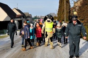 Išvydę pareigūnų lydimus vaikus vairuotojai nežinojo, ką daryti