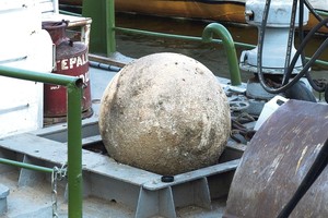 Radinys Neryje – sovietinė dekoracija ar kryžiuočių katapultos sviedinys?