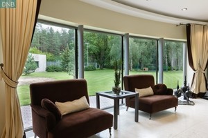 Turtuolių nesuprasi – namas, kuriame gyveno Nerijus Numavičius, vėl parduodamas