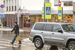 Kaune susirūpino pėsčiųjų saugumu – baus už neleistinai pastatytas mašinas