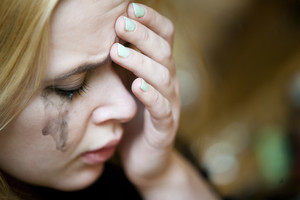 Socialinė kampanija „Pasibelsk“: ką daryti, kai kaimynai smurtauja?