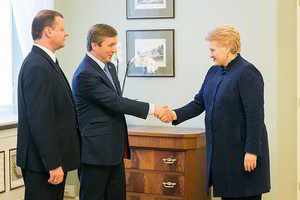 Ramūnas Karbauskis vėl atsitraukia – po kritiškų pareiškimų švelnina toną