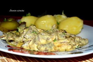 Kepenėlės sūrio ir jogurto padaže: šeimos pamėgtas receptas