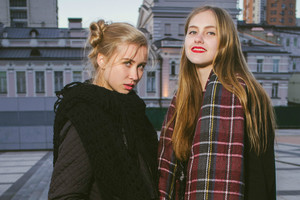 Apstulbino nugirstas turtingų paauglių pokalbis apie žmones daugiabučiuose