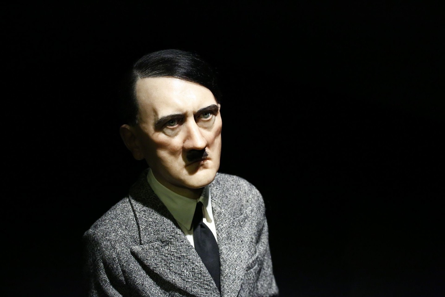 Varžytinėse bus parduodamas nacių vadeivos A.Hitlerio telefonas.<br>„Scanpix“ nuotr.