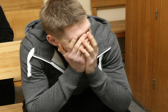 Po smūgio alaus bokalu į galvą – daug nemalonumų plungiškiui