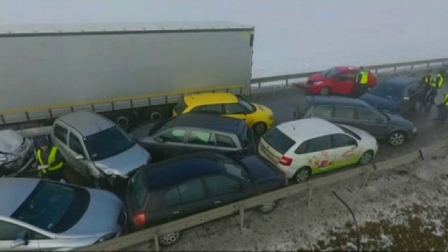 Per masinę avariją Lenkijoje susidūrė net 25 automobiliai, yra sužeistų