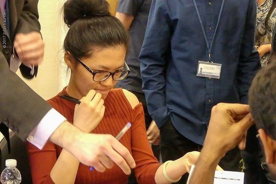 Pasaulio šachmatų čempionė tyčia pralaimėjo per penkis ėjimus