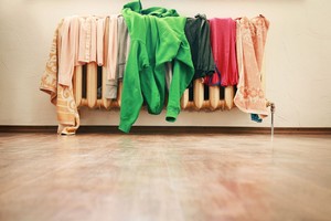 Užmetė šlapią rankšluostį ant radiatoriaus – perskaitę, padarysite tą patį