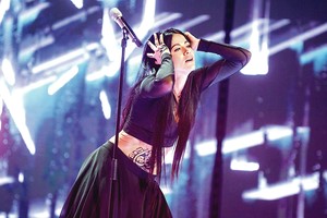 Paskutinį sykį dėl „Eurovizijos“ kovojanti Aistė Pilvelytė: „Kartais norisi emigruoti“