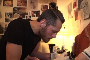 Tėvų patarimo emigruoti paklausęs vaikinas atsidūrė tarp „pasmerktųjų“