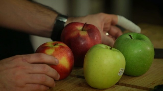 Virtuvės šefas atskleidė, kokiems patiekalams naudojamos skirtingos obuolių rūšys