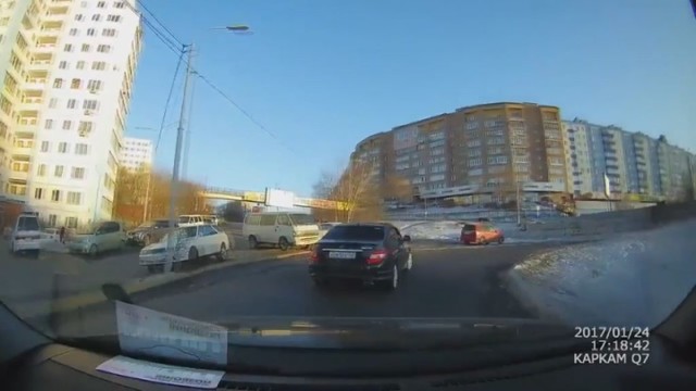 Internetą „užkariauja“ ši Rusijos vairuotoja