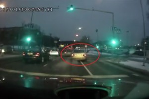 Šis BMW vairuotojas to nesuprastų: paaiškino, dėl ko kyla spūstys