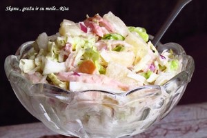 Salotos su rūkyta vištiena – pačios mėgstamiausios