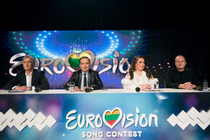 Naujas „Eurovizijos“ atrankos etapas: kris net pusė atlikėjų, komisijoje – užsieniečiai