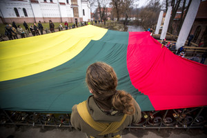 Išėjusi iš XIX šimtmečio gilios tamsybės, pasauly užmiršta, Lietuva mokėjo apsiginti