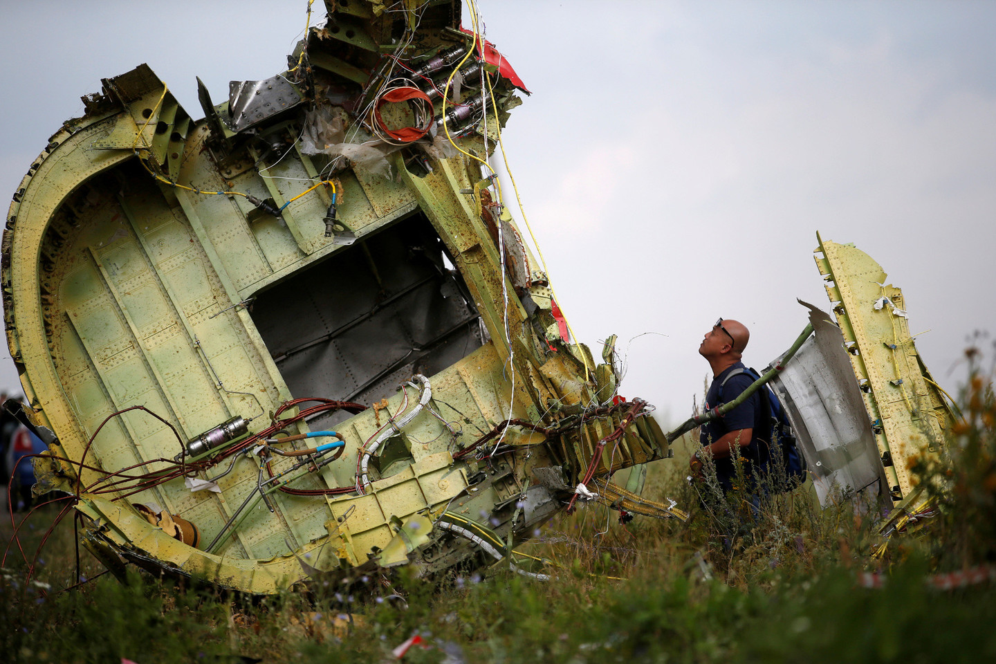 Ekspertai nurodė, kad Malaizijos lėktuvas buvo numuštas iš Rusijos į Ukrainą atvežto „Buk“ raketa, paleista iš separatistų kontroliuotos vietovės šalia Pervomaiskojės kaimo.<br>„Reuters“/“Scanpix“ nuotr.