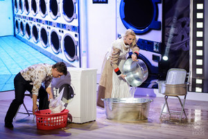 Monika Šedžiuvienė gavo netikėtą užduotį: viešai skalbė Deivio rūbus