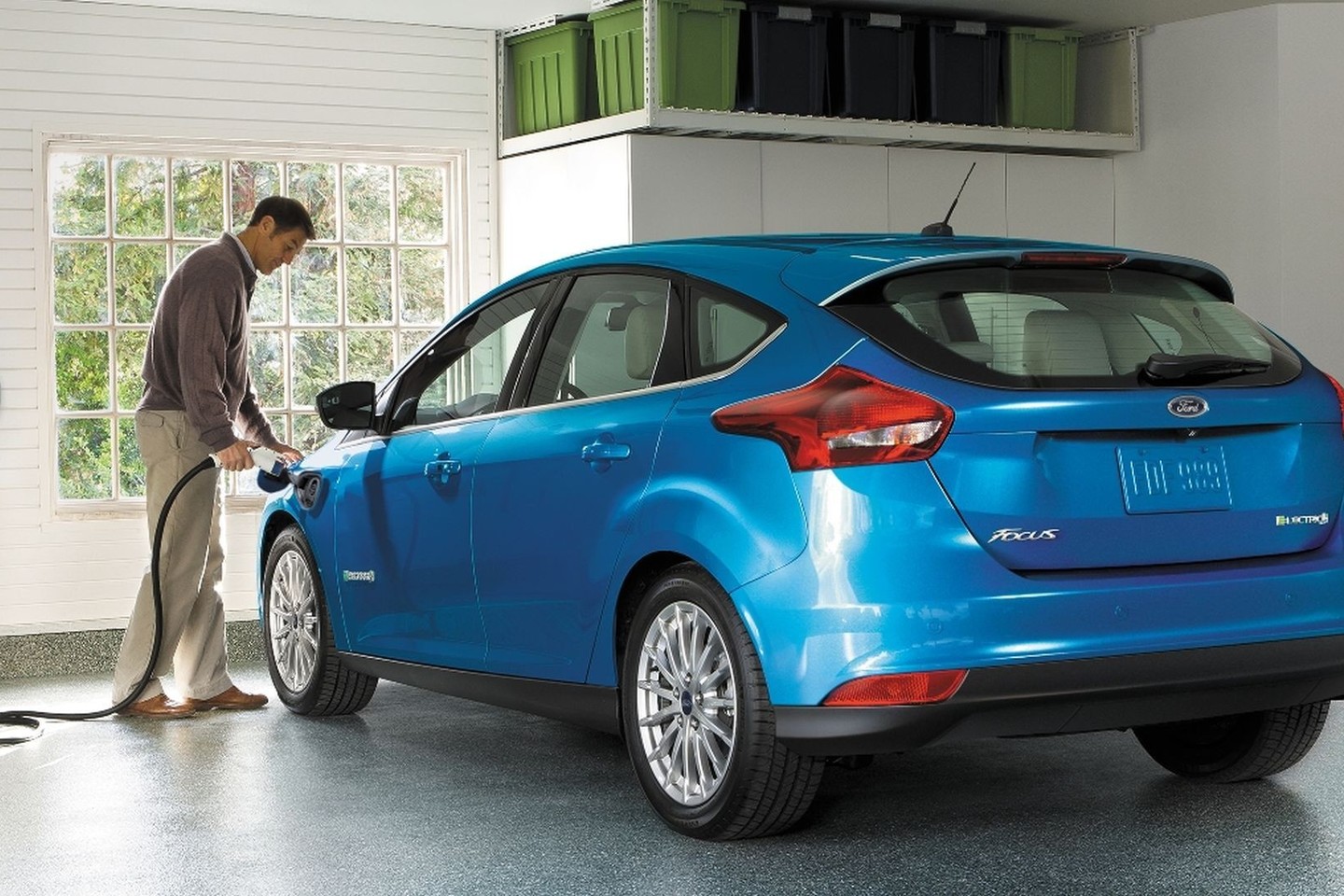 „Ford Focus Electric“ serijinė gamyba prasidėjo dar 2012 metais.<br>Gamintojo nuotr.