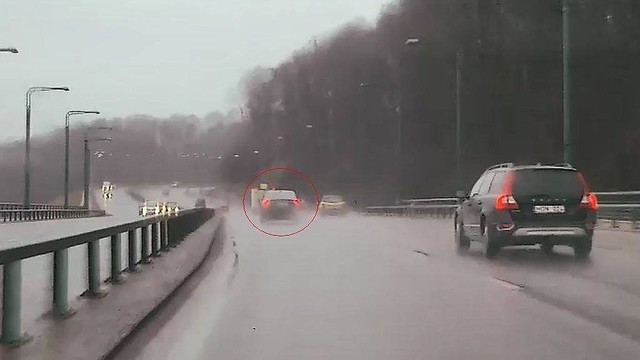 Užfiksavo pavojingą „Volvo“ lakstymą Kaune – taip geriau nedarykite