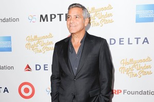 George'as Clooney atvirai prabilo apie būsimą tėvystę