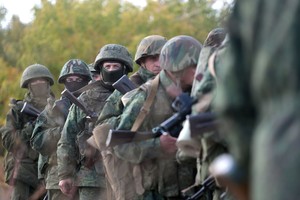 Rytų Ukrainoje vėl sulaužytos paliaubos