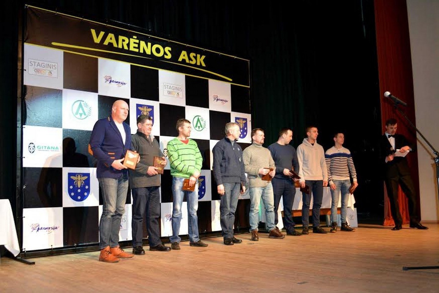 Slalomo varžybas organizavęs „Varėnos ASK“ klubas džiaugiasi pirmojo čempionato sėkme.<br>Organizatorių nuotr.