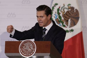 JAV nauju didelio masto deportacijos planu nusitaikė į milijonus žmonių