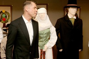 Nesvarbu, kad prastai, svarbu, kad labai daug? Pavojai tautinio kostiumo idėjai