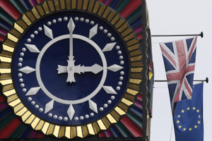 „Brexit“ sustabdyti galima bet kada: Lordų Rūmų debatai atskleidė daug informacijos