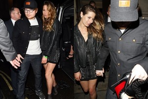 Edas Sheeranas išgelbėjo savo mylimają, kuri patyrė moterišką nesėkmę