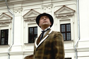 Lakūną Steponą Darių įkūnijusį Darių Petkevičių nuo vaikystės lydi pranašingi ženklai