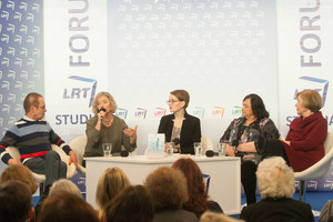 Lietuvių autorių kūrybos kalba – ne visada lietuvių