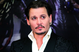 Ant bankroto slenksčio atsidūręs Johnny Deppas ieško kaltųjų